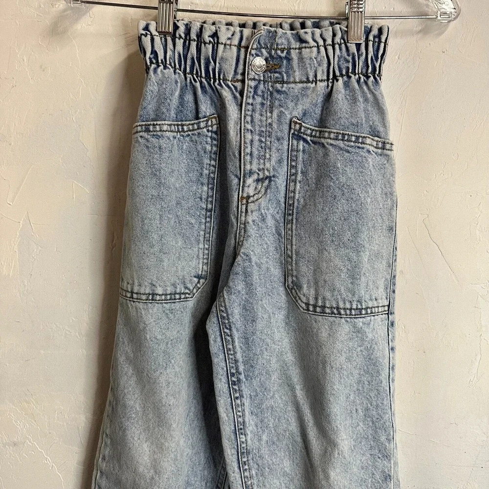 Zara Girls 10 Mom High Rise Straight Leg Jeans Light Wash